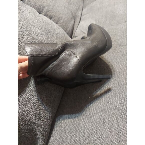 Ninewest Platform Stilletto Black Boots Size 7M Winter Holiday Shoes Zipper - Picture 4 of 10